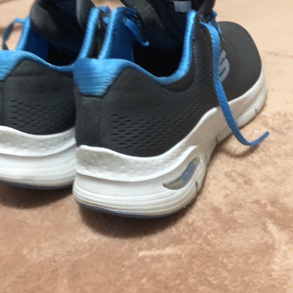 Men’s Sketchers running shoe new - Picture 2 of 5